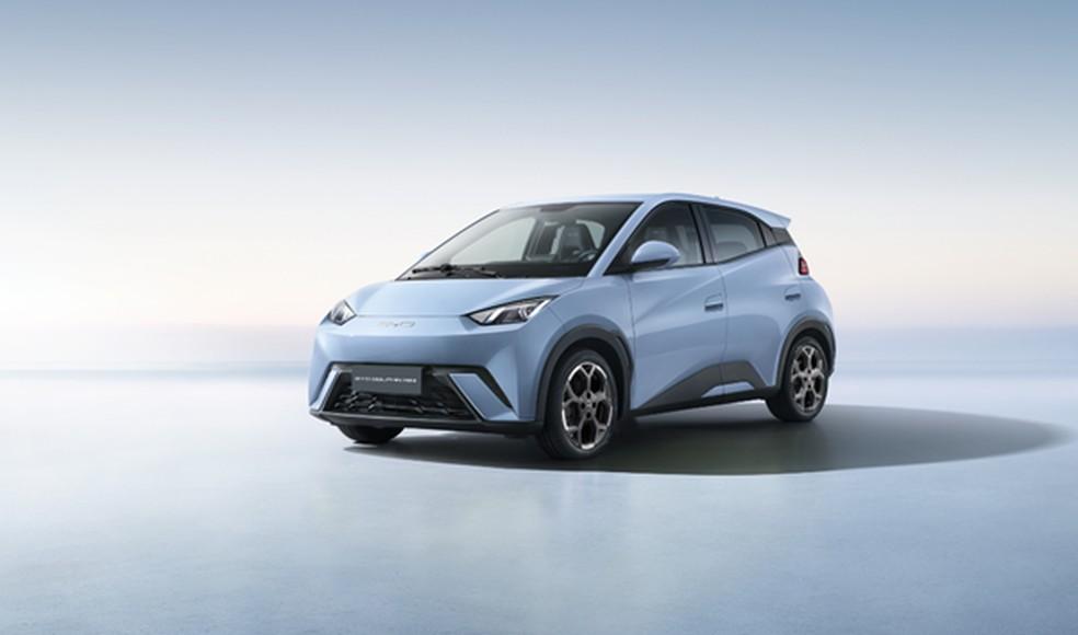 BYD Dolphin Mini agora está disponível na nova cor azul glacial.