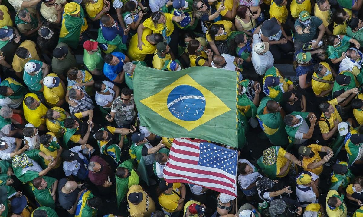 Protestos de esquerda e direita no 7 de setembro