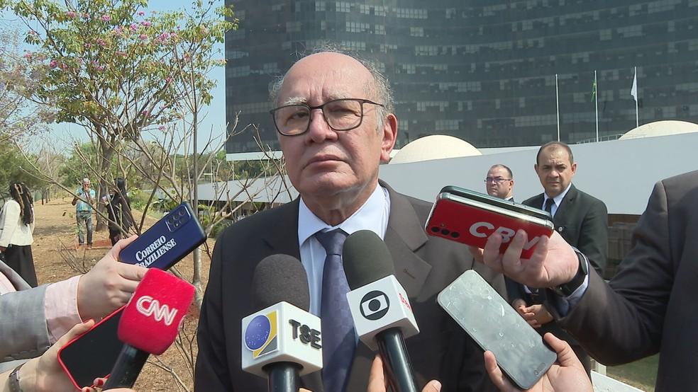 Gilmar Mendes durante entrevista