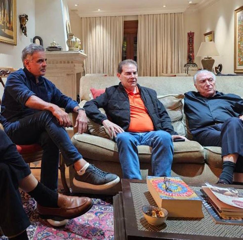 Aécio Neves, Paulinho da Força (relator) e Michel Temer discutindo o PL da Dosimetria