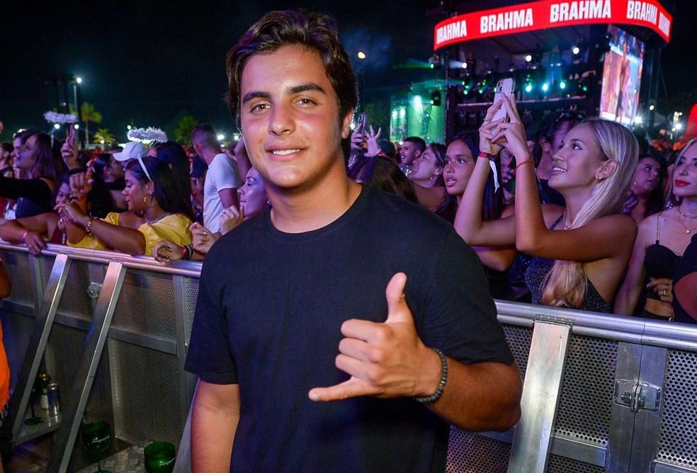 Marcelo Cady, filho de Ivete Sangalo, no Baile da Santinha