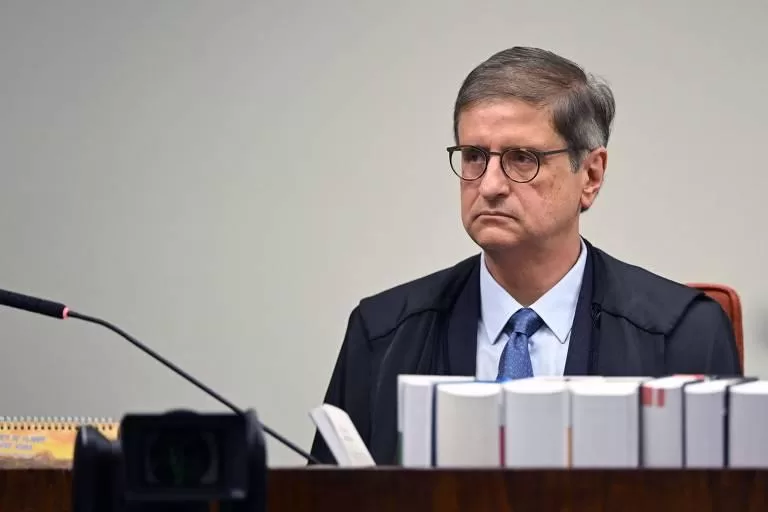 Julgamento de Bolsonaro: Gonet Retorna à Atuação no STF após Críticas