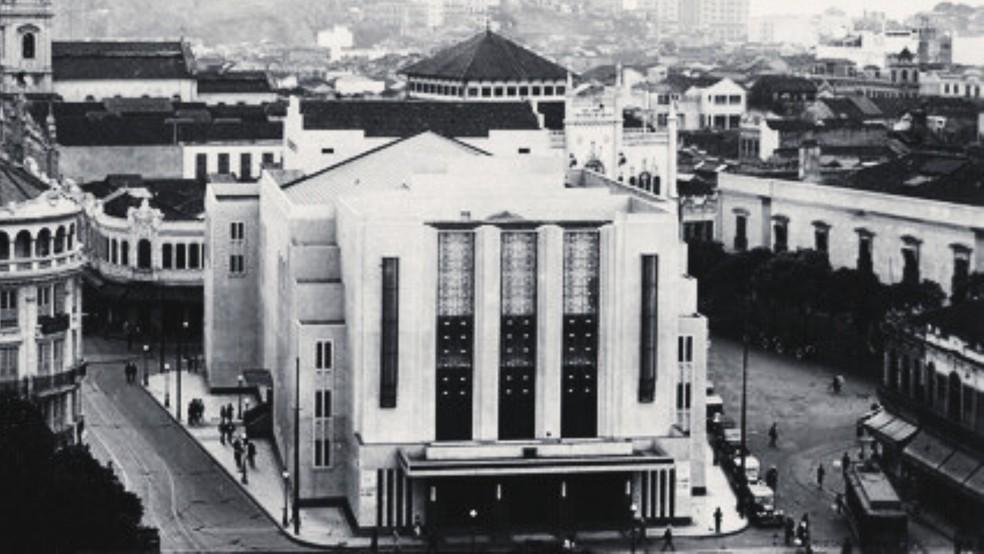 Teatro João Caetano reconstruído em 1930