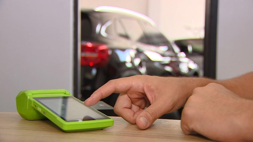 Serasa realiza ação para pessoas endividadas.