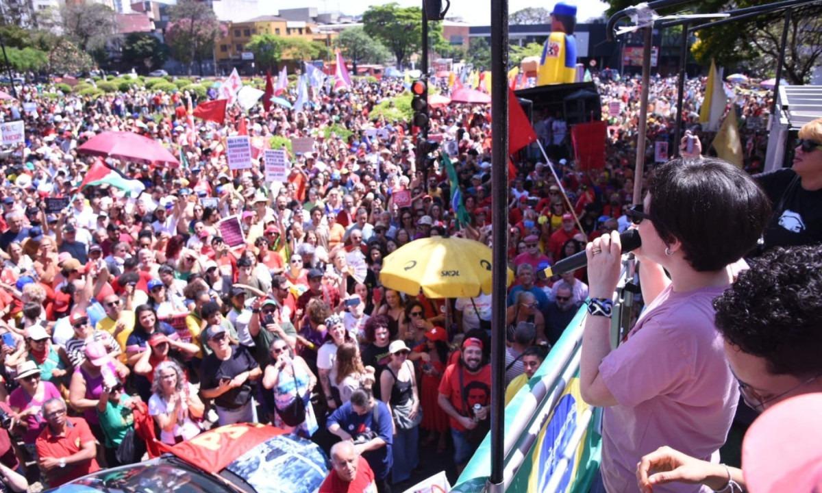 Manifestação na Praça Raul Soares em Belo Horizonte