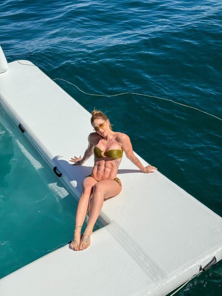 Virginia Fonseca exibe shape em Eurotrip com possíveis indícios de romance com Vini Jr.