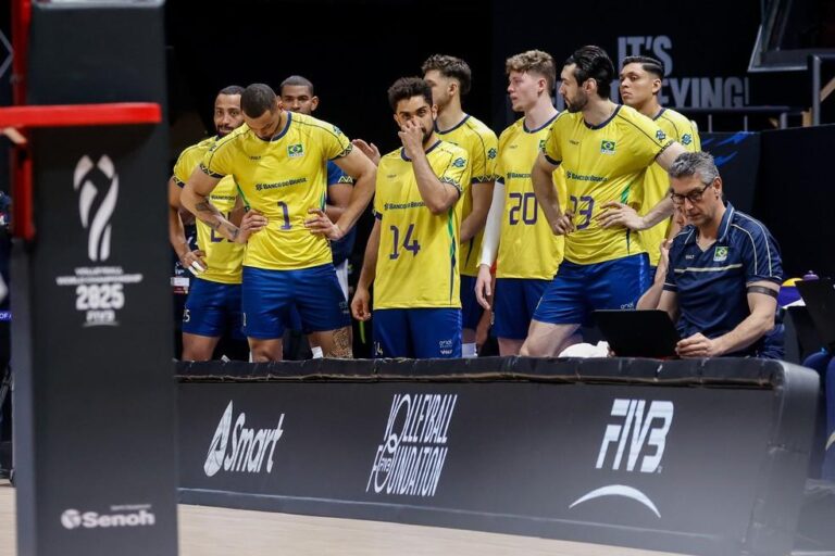 Brasil sofre a pior eliminação em sua história no Mundial de Vôlei