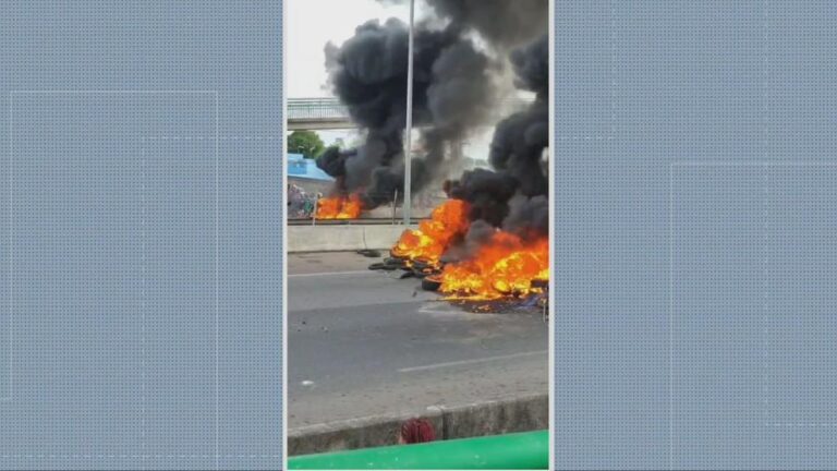 Manifestação Fecha BR-101 em São Gonçalo Após Operação Policial