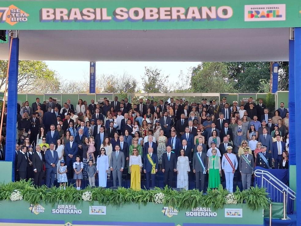 Autoridades participam das celebrações do Sete de Setembro