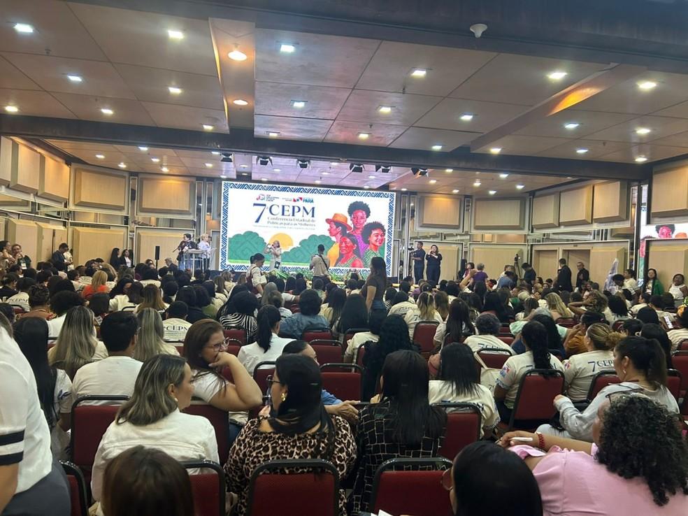 Delegação de Santarém participou da etapa estadual da Conferência de Políticas para Mulheres