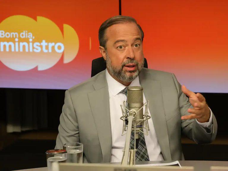 ‘Não foi falta de energia’, diz ministro sobre episódio de falha no sistema que atingiu 13 estados e o DF.