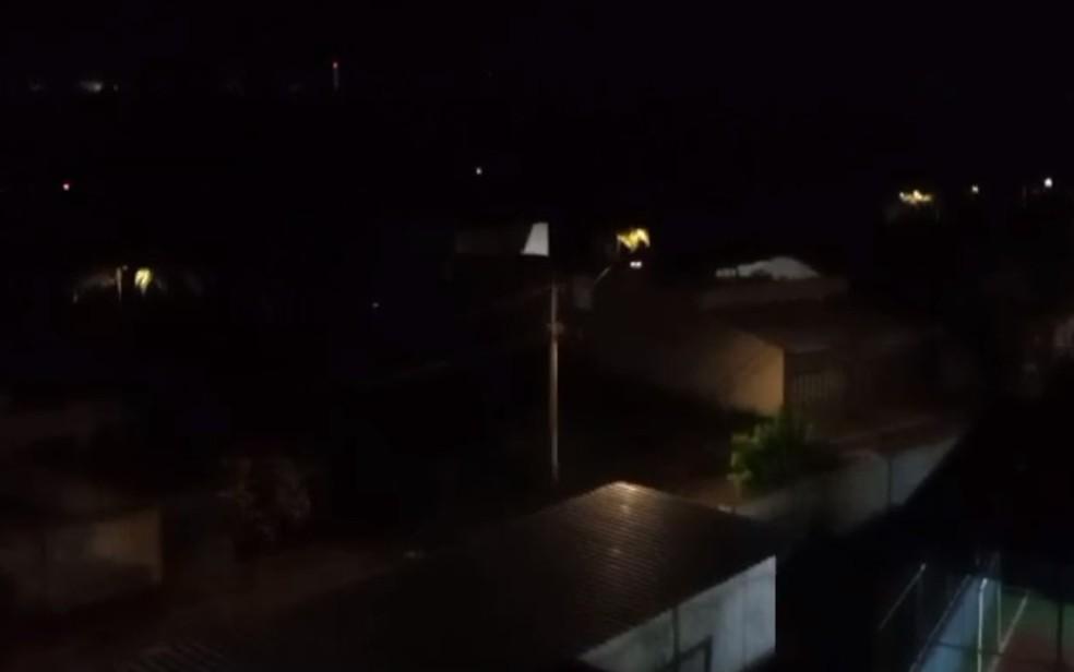 Moradores de Uberlândia ficaram sem energia na madrugada