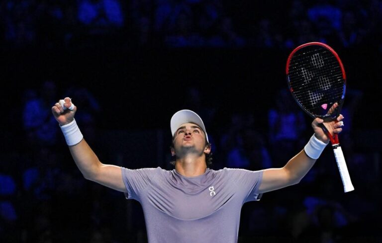 João Fonseca faz história e chega à final do ATP 500 na Basileia