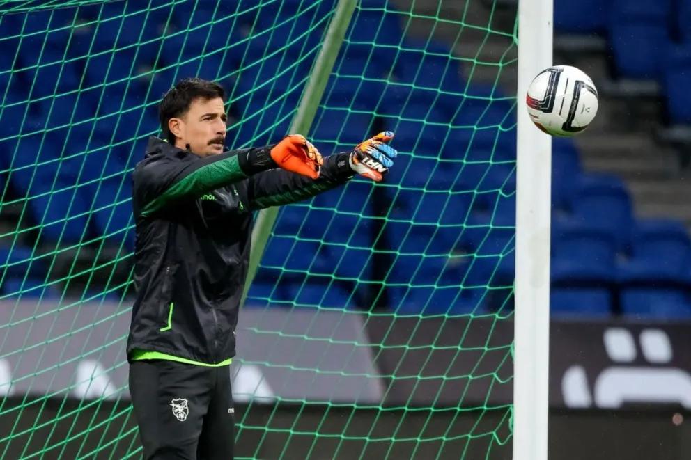 Guillermo Viscarra em um treinamento da seleção boliviana na Rússia