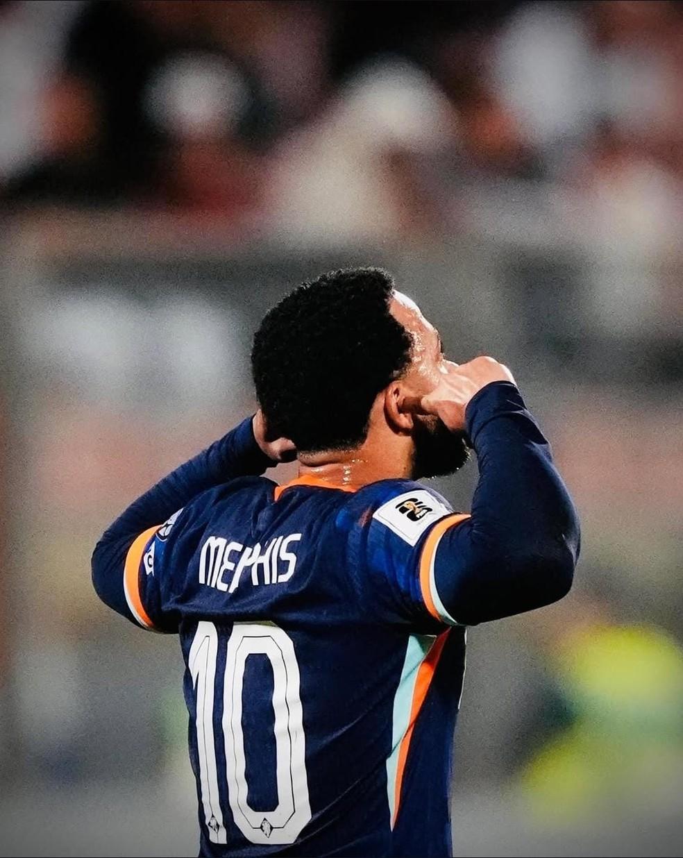 Memphis marcou seu 53º gol com a camisa da seleção holandesa