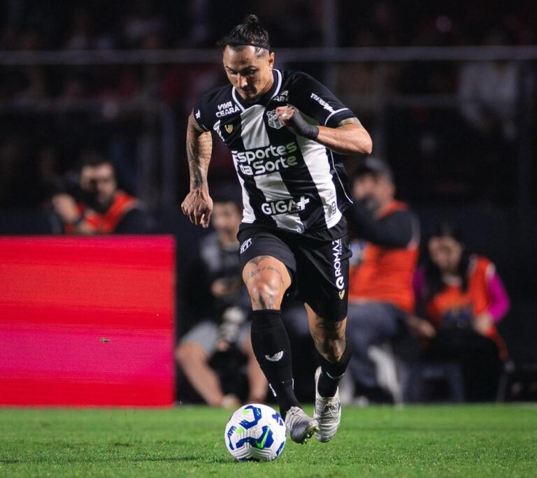 Vina projeta confronto decisivo entre Ceará e Botafogo no Campeonato Brasileiro