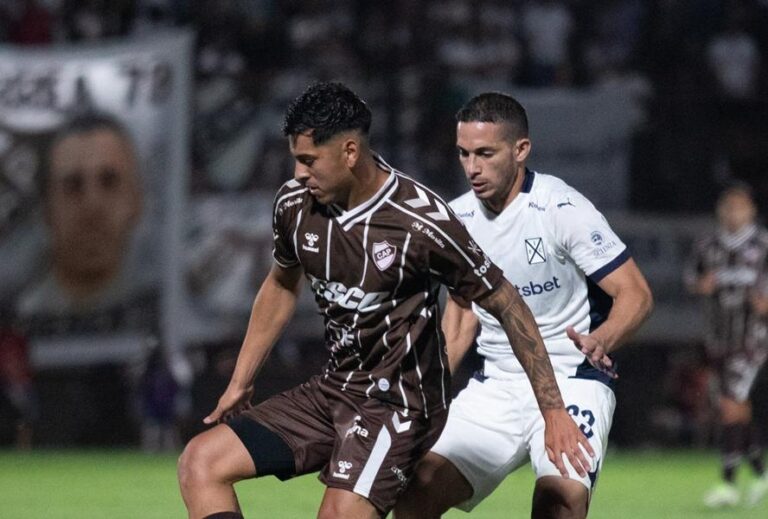 Independiente Busca a Redenção Contra o Platense no Torneio Clausura