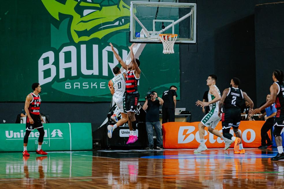 Flamengo x Bauru Basket pela estreia do NBB