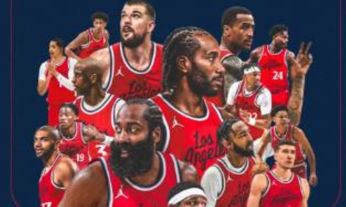 Jogadores dos Clippers em ação durante o jogo