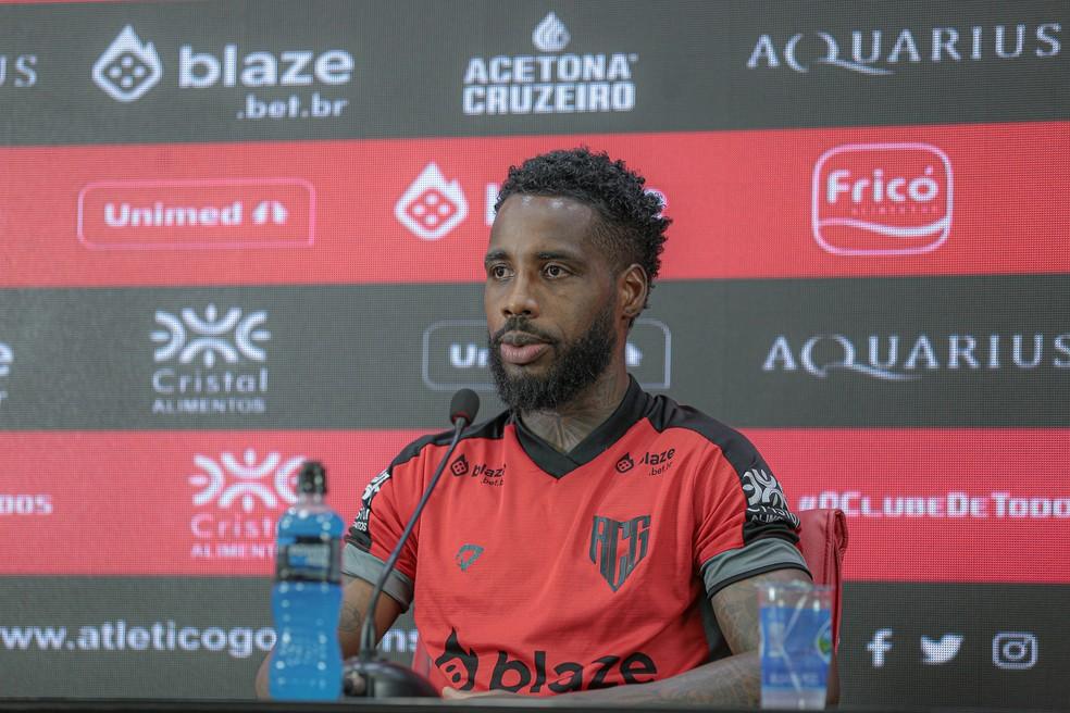 Guilherme Romão em entrevista antes do clássico