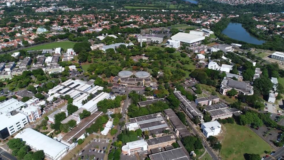 Imagem aérea do campus da Unicamp em Campinas