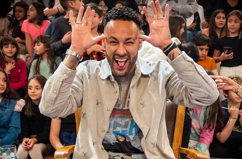 Neymar no programa 'Altas Horas', da Globo.