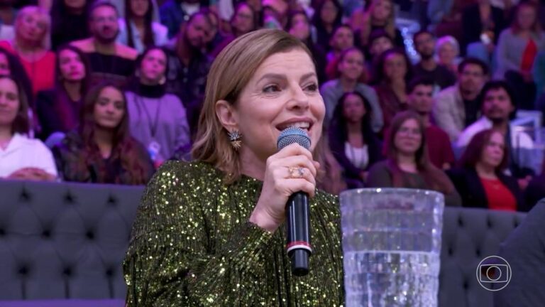 Débora Bloch fala sobre Odete Roitman e novo sucesso de “Vale Tudo”