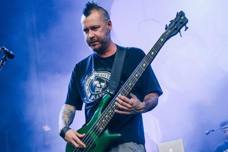 Morre Sam Rivers, baixista do Limp Bizkit, aos 48 anos