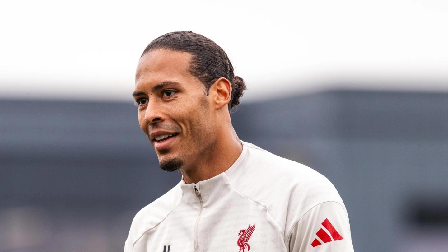 Virgil van Dijk nos preparativos para o clássico contra o Manchester United