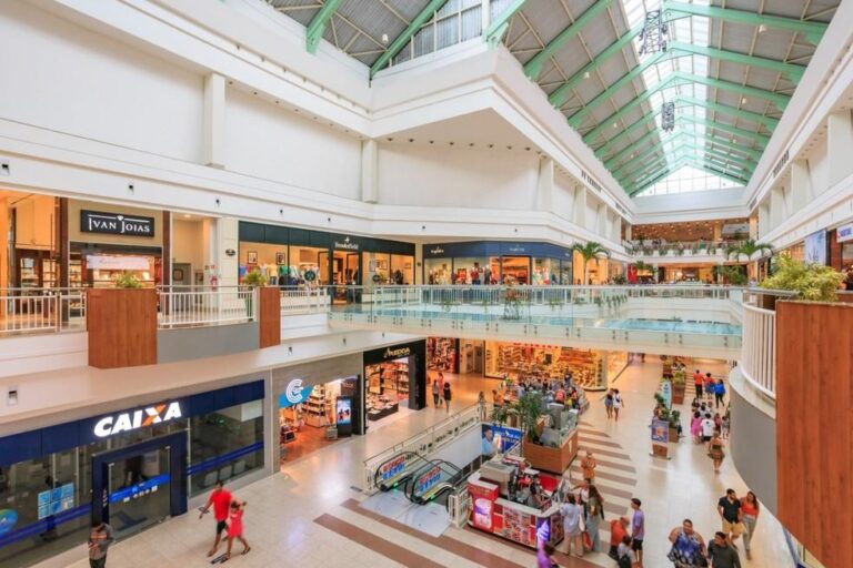 O que abre e o que fecha no Dia do Comerciário em Salvador