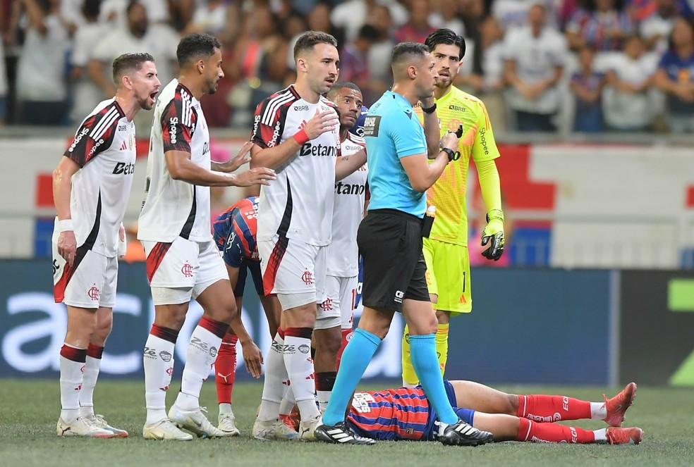 Expulsão de Danilo foi determinante para atuação do Flamengo contra o Bahia