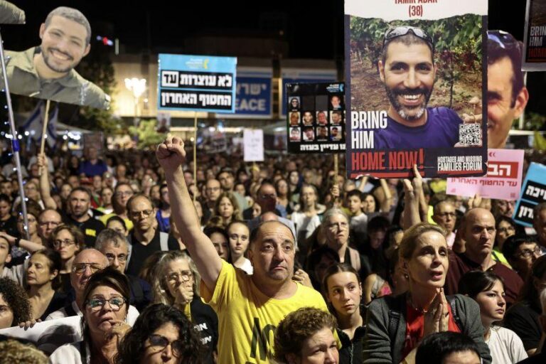 Identificação de corpos de reféns aumenta tensão na situação em Gaza