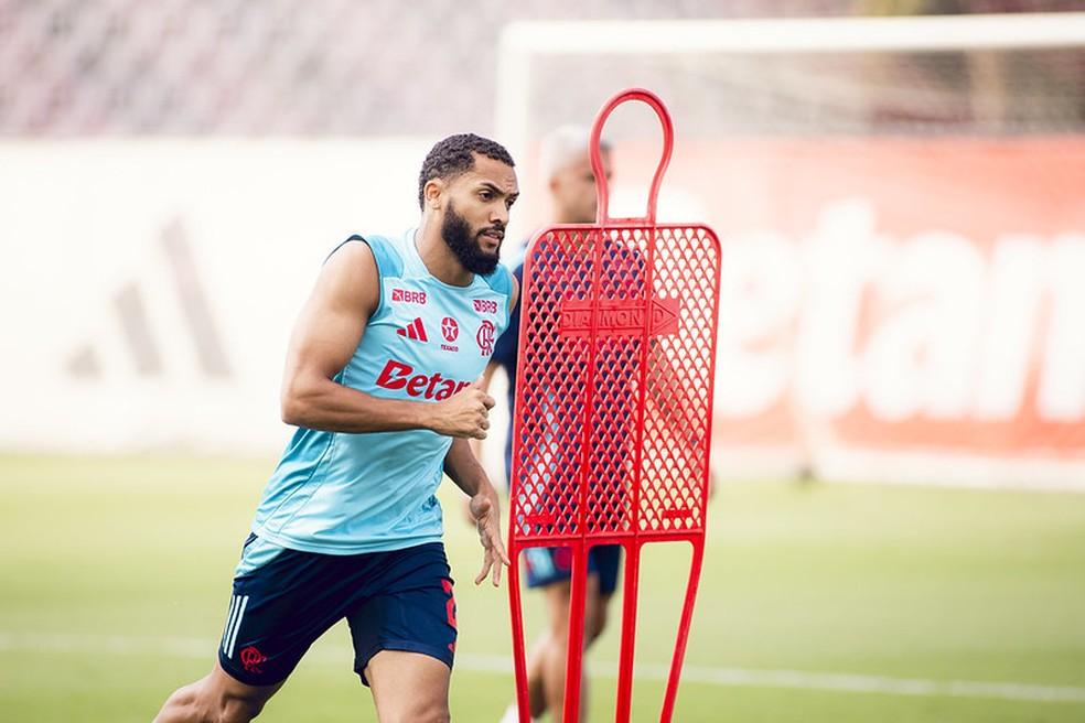Juninho em treino no Flamengo