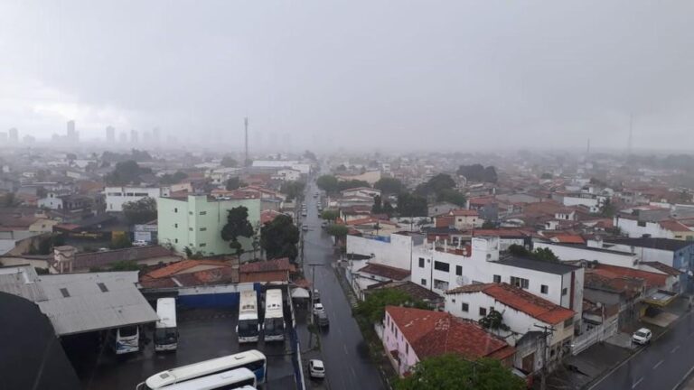 Alerta de chuva na Bahia: mais de 120 cidades afetadas até o fim de semana