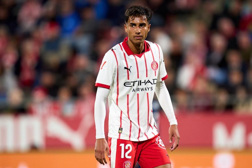 Vitor Reis vem sendo titular do Girona na temporada 2025/26