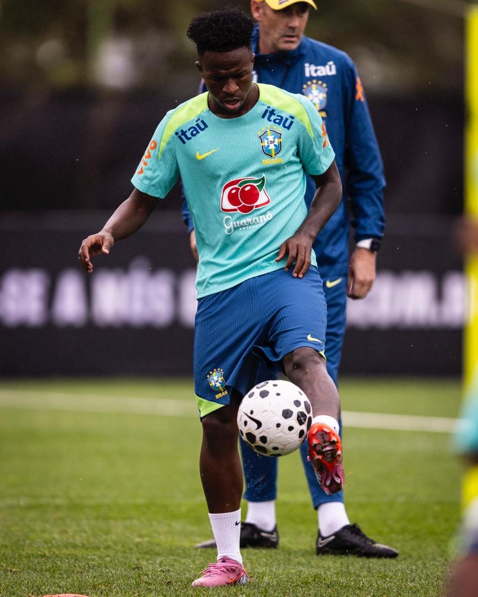 Vini Jr. durante treinamento