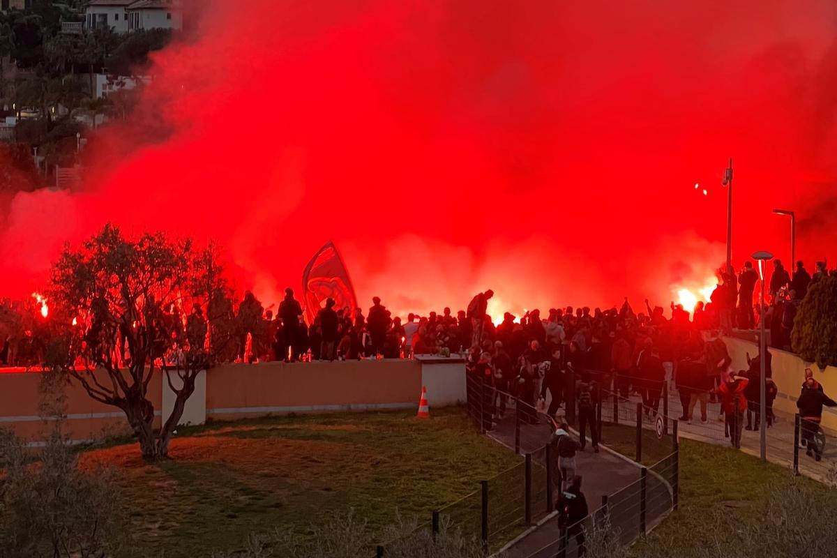 Ultras niçois na última visita ao estádio Louis-II