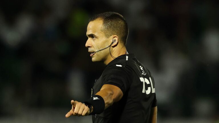 Botafogo e Flamengo: Polêmica na Arbitragem e Reforços para o Clássico