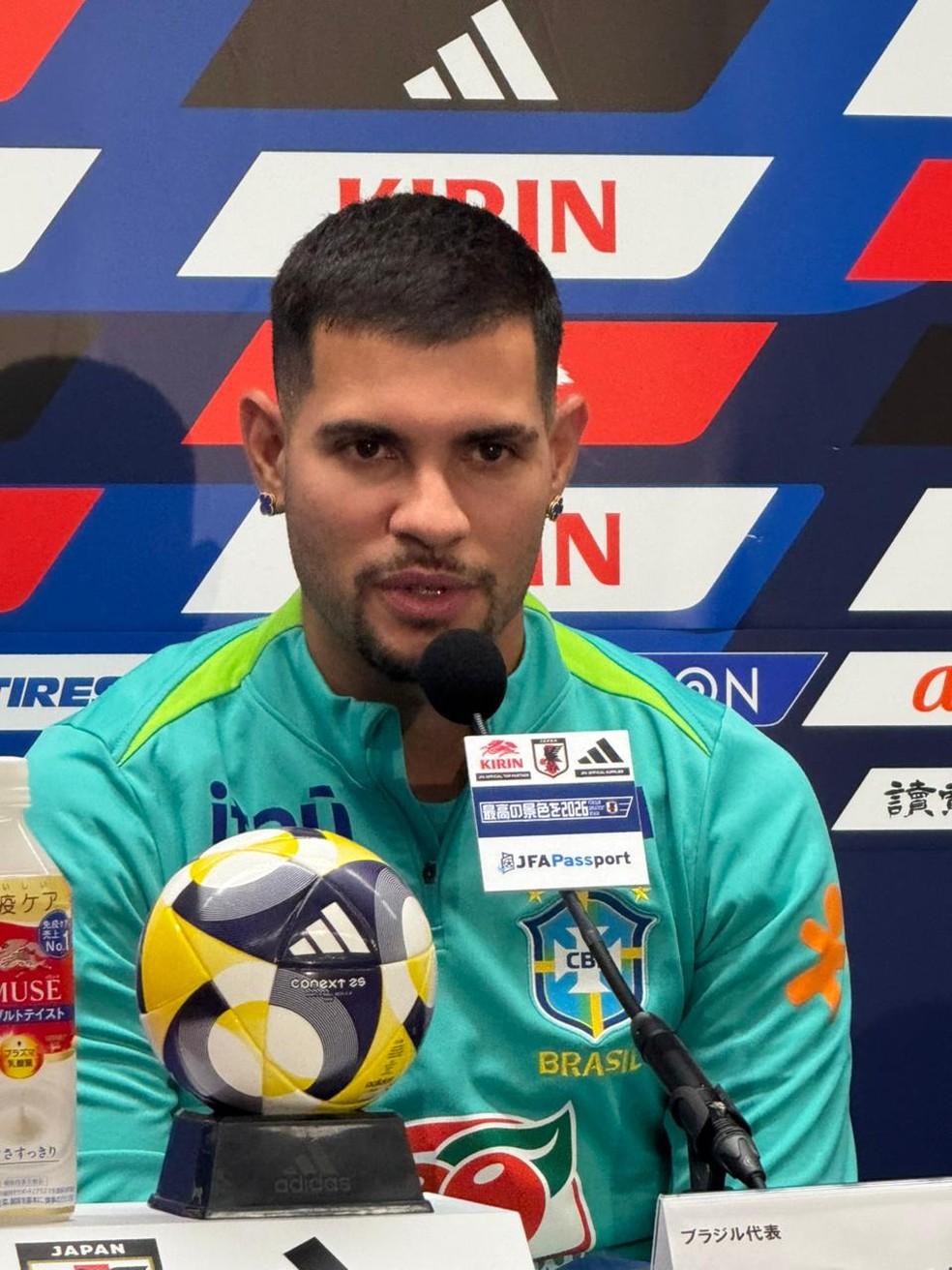 Bruno Guimarães em coletiva da Seleção Brasileira