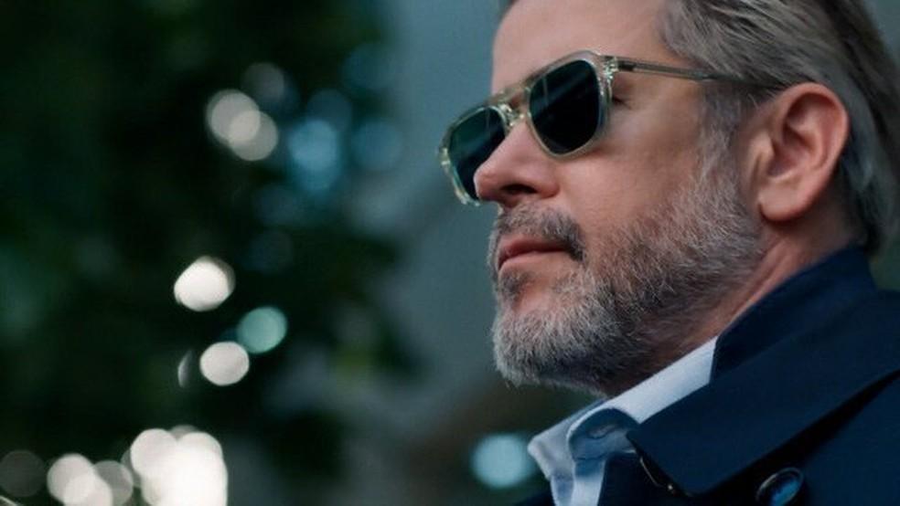 Ferette ameaça Gerluce em cena de tensão na novela.