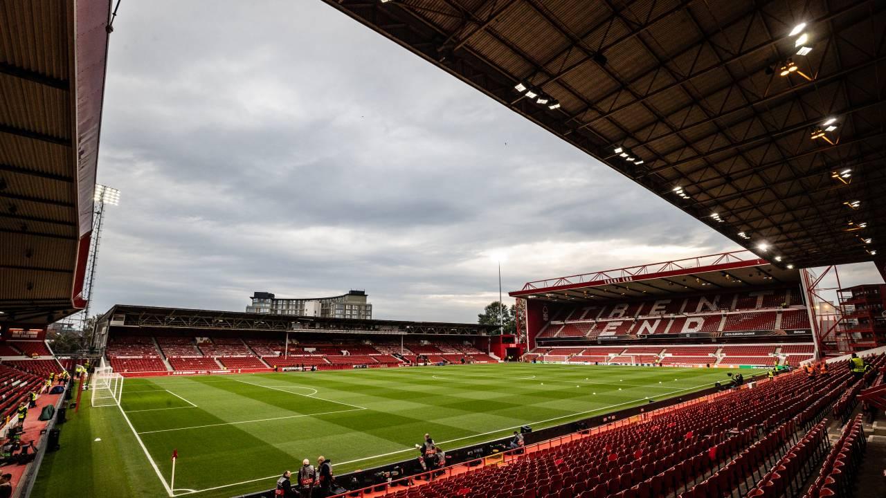 Cidade do City Ground em Nottingham durante um jogo