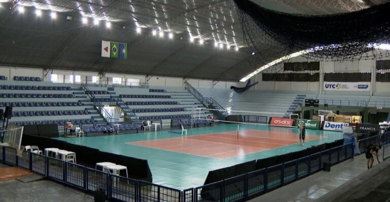 Praia Clube Enfrenta Maringá na Superliga Feminina: Confira os Detalhes do Jogo