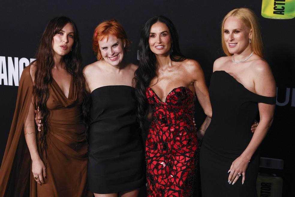 Demi Moore com as filhas