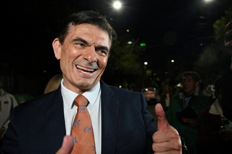 Rodrigo Paz é eleito presidente da Bolívia, marcando o fim de quase duas décadas de governo da esquerda