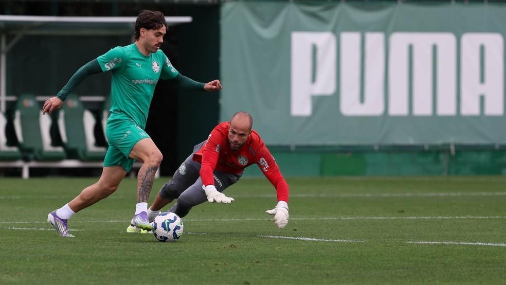 Mauricio e Lomba em treino do Palmeiras
