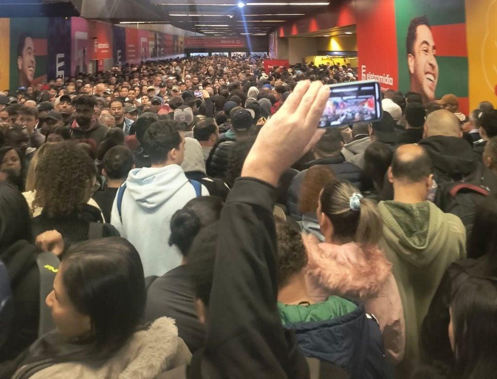 O que causou a falha na linha amarela do metrô em São Paulo nesta terça-feira.
