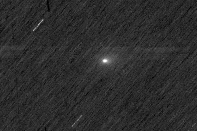 Cometa 3I/ATLAS é registrado em imagens por sondas em órbita de Marte