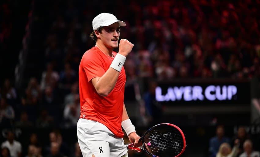 João Fonseca na vitória na estreia da Laver Cup