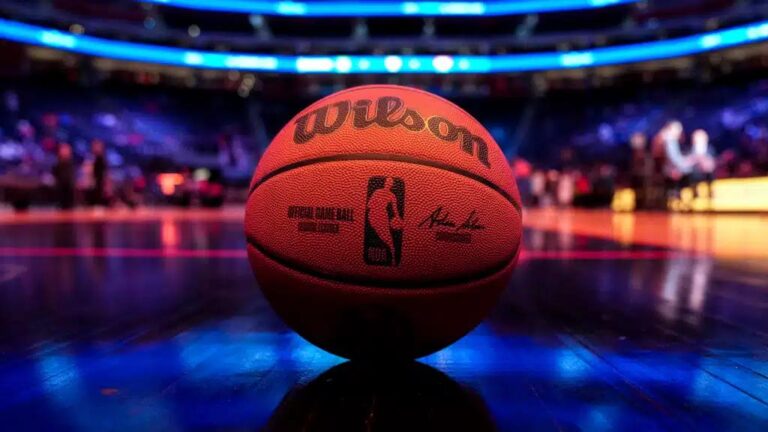 Dallas Mavericks e Milwaukee Bucks: onde assistir ao jogo da NBA hoje!
