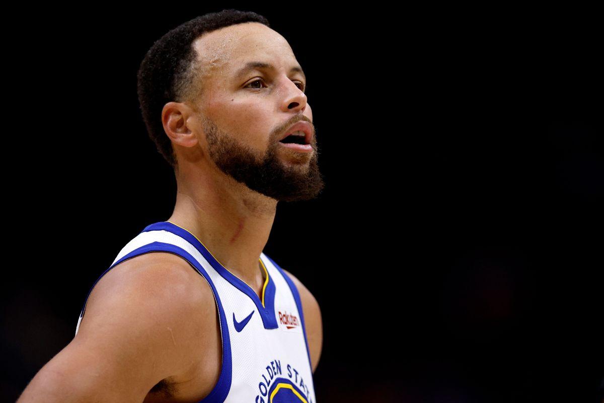 Com Steph Curry contra os Blazers, os Warriors prosperam na hora certa.